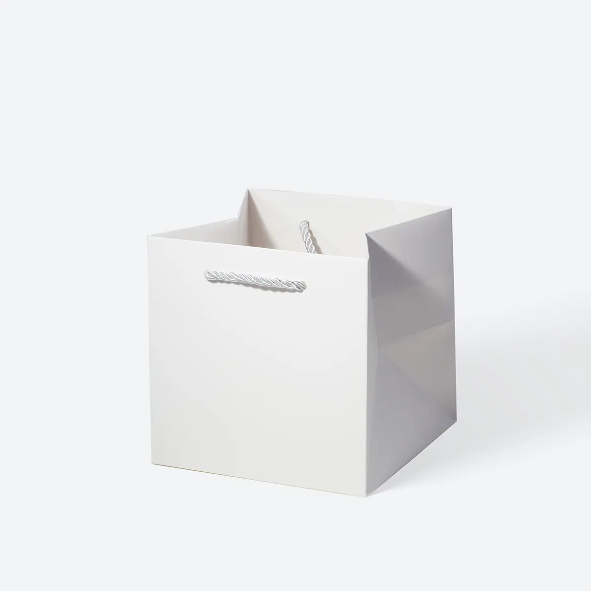 Small Cube White Paper Gift Bag with Handle