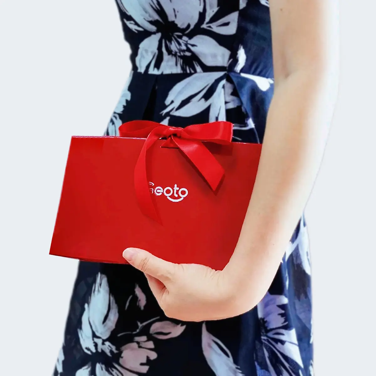 Small Pink Triangular Shaped Gift Bag with Ribbon - Image 9