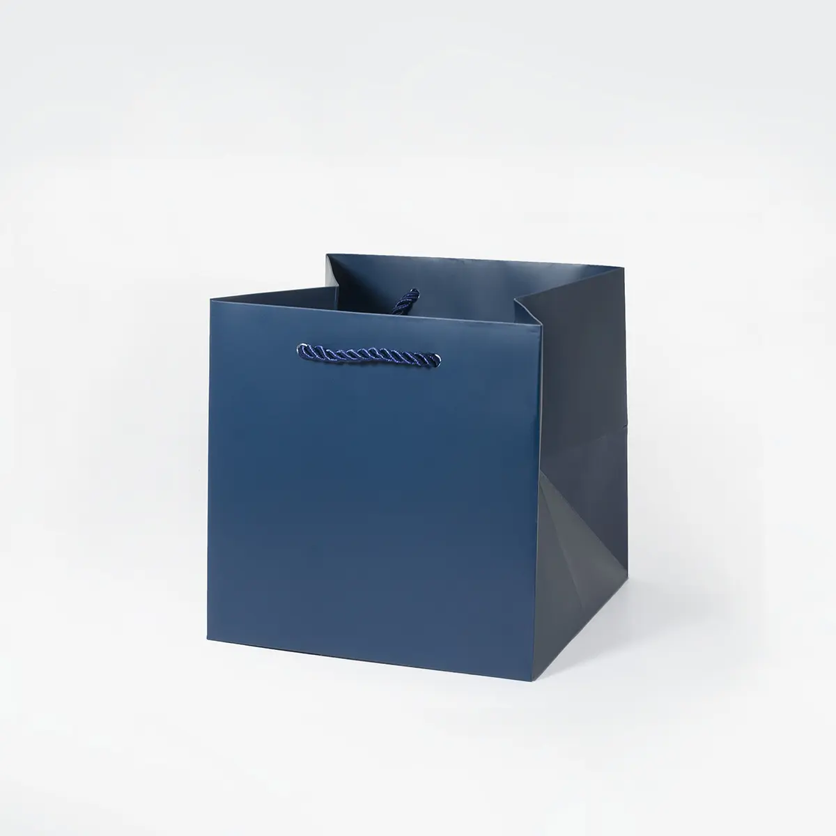 SBS Cardboard (B7 Cube Midnight Navy)