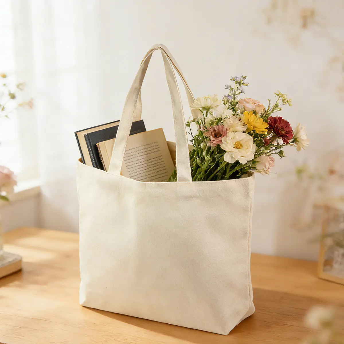 Bottom-Gusseted Tote Construction