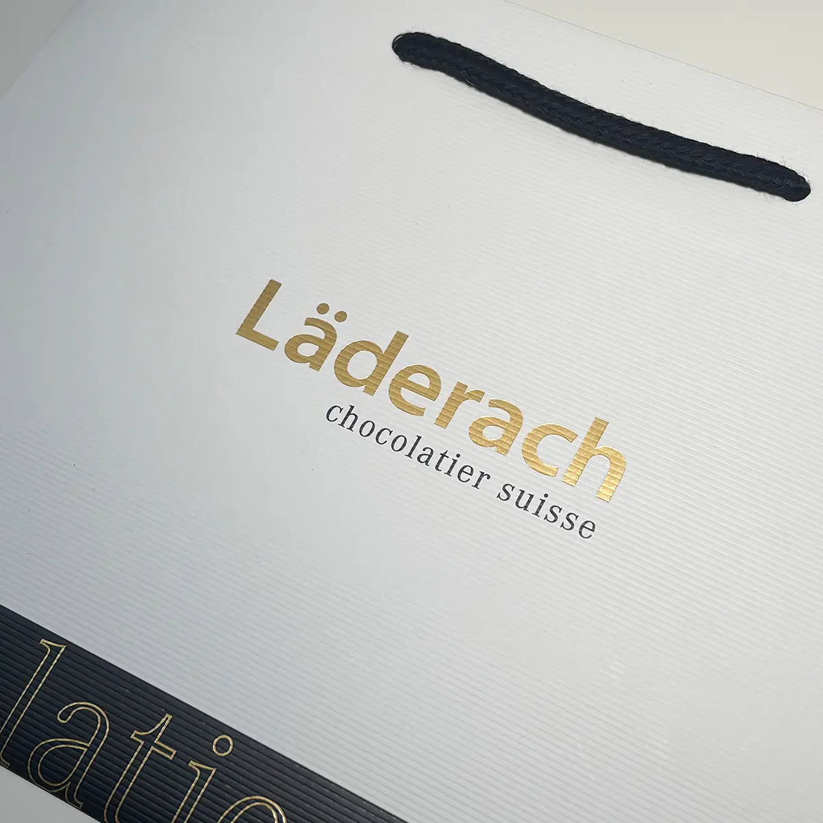 Linear Geometric Micro-Textured Paper